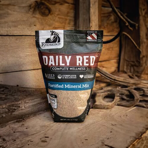 Daily Red Fortified Horse Mineral Mix 3-4% Calcium